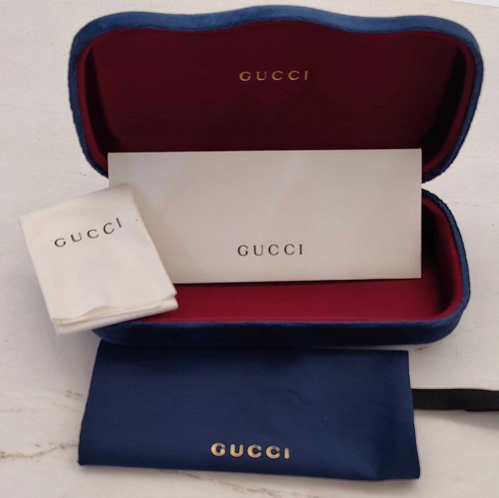 GUCCI NEUF étui lunettes de soleil boîte à lunettes ORIGINAL GRANDE pochette Italie VELOURS BLEU