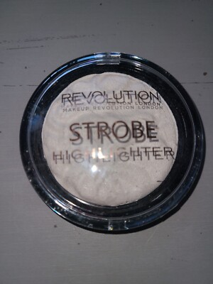 New Makeup Revolution London Strobe Highlighter Compact Shade Ever Glow Lights