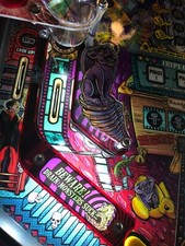Elvira's House of Horrors Sling & Return Lane Schutz Kunststoff Set Flipper