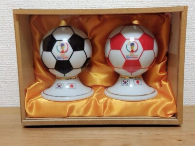 2002FIFAワールドカップ ボール陶器 s-l400.jpg
