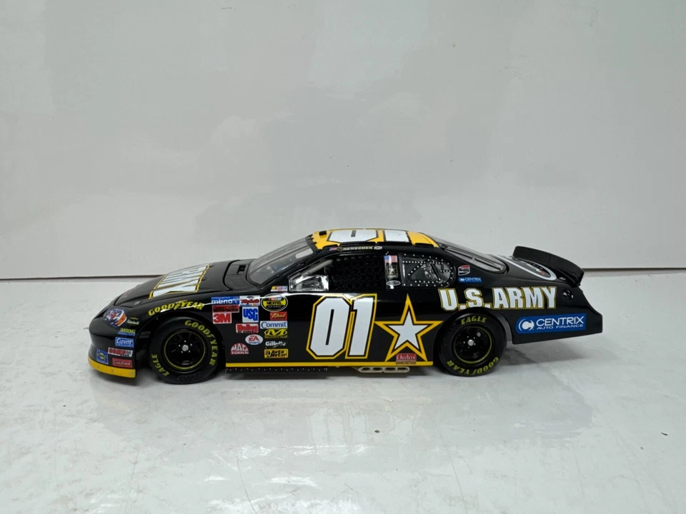 Action Nascar #01 Joe Nemechek U.S. Army 2006 Monte Carlo 1:24 Diecast - Image 2 of 4