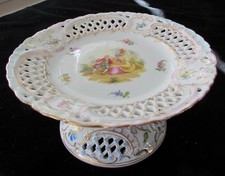VTG OVINGTON BROS. CO.-GERMANY; RETICULATED GARDEN SCENE FOOTED CAKE DISH/PLATE