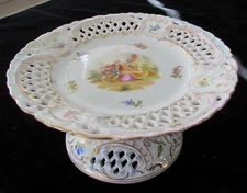 VTG OVINGTON BROS. CO.-GERMANY; RETICULATED GARDEN SCENE FOOTED CAKE DISH/PLATE