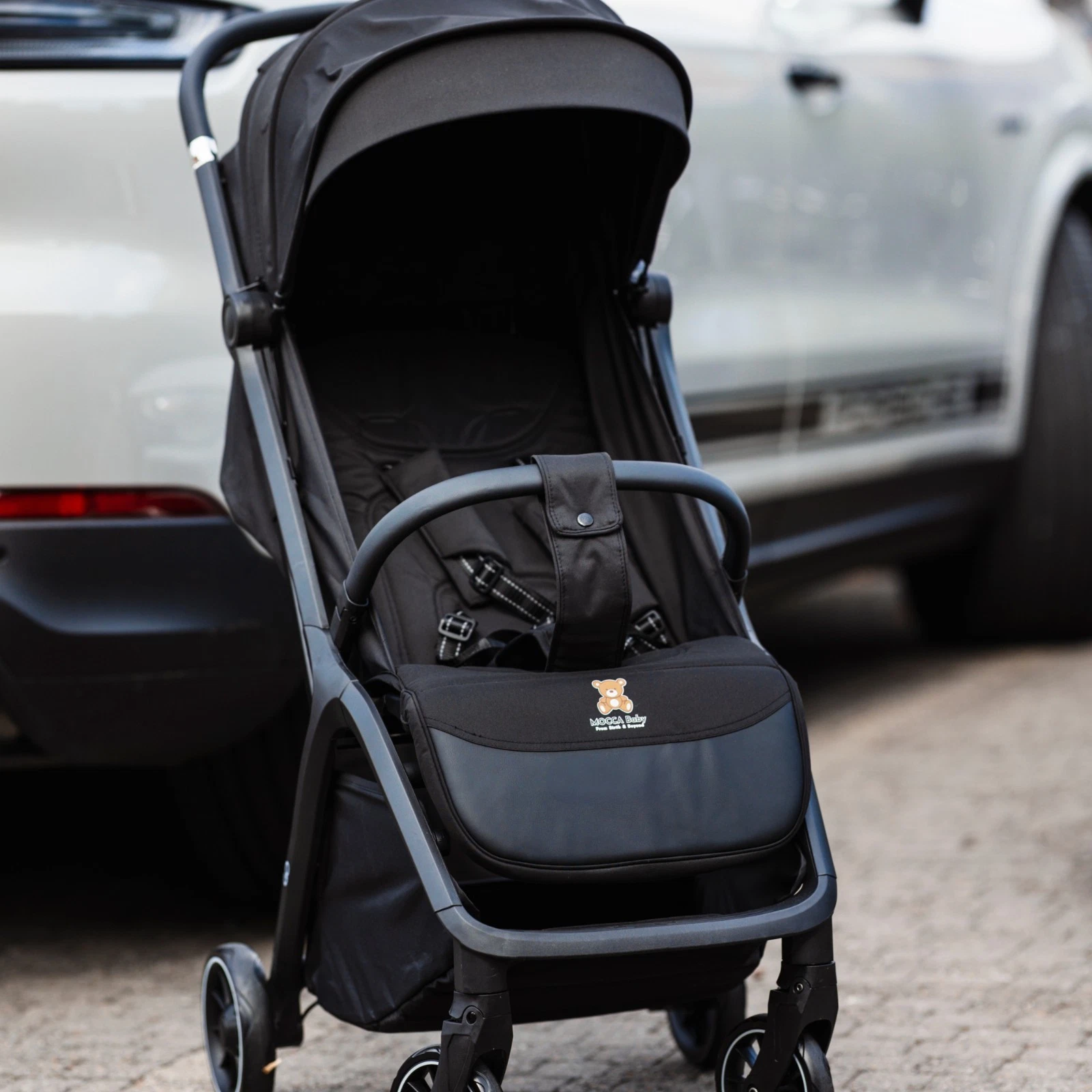 MOCCA Baby Go Compact Stroller (Black)