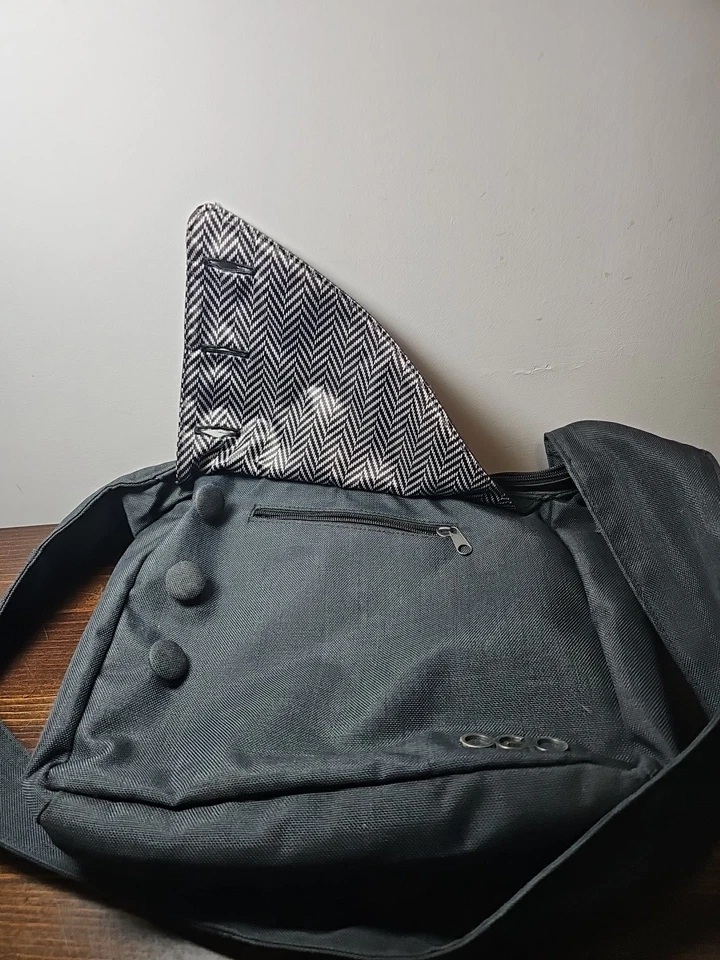 Bolsa tiracolo OGIO Brooklyn tablet mensageiro iPad lona cinza escuro 11 x 10 - Imagem 3 de 4