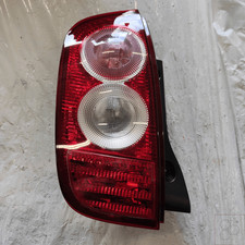 26555BC500 Rücklicht. Links NISSAN MICRA (K12E) 1.4 16V Ber. 5p/b/1386cc