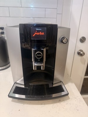 Machine à café automatique E6 Blanche Jura JU15559