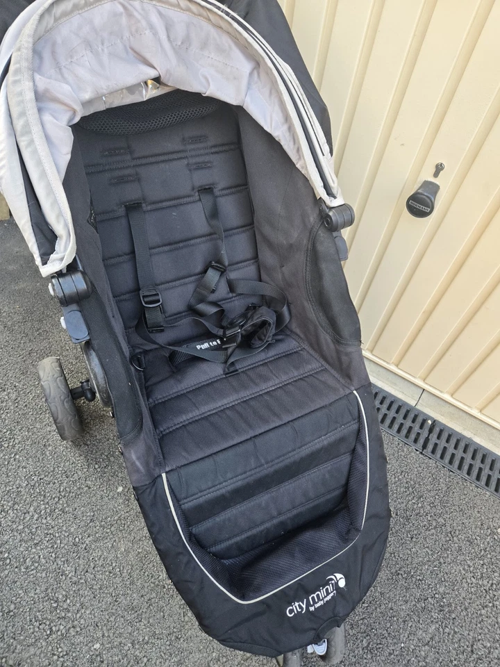 Mini cochecito individual Baby Jogger City negro plateado Foto 4 de 4