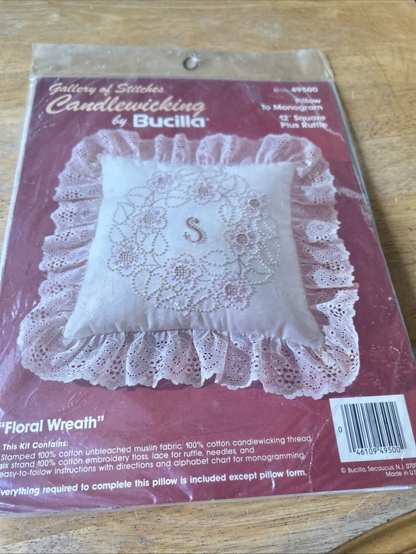 Vintage Candlewicking Pillow Floral Wreath 12" Square Plus Ruffle Bucilla New