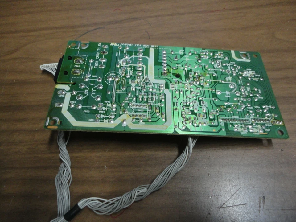 东芝电源供应板 PC-POWER-2700 原始设备制造商 79085075 用于各种型号 — 第 2/2 张图片