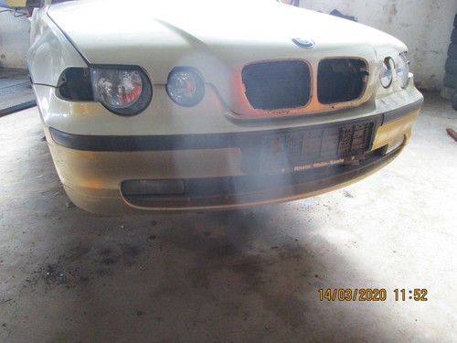 Stossfänger Stoßstange Vorne - 468 Pistaziengrün BMW 3ER E46 (mod. 2001)