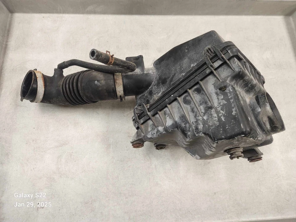 1999-2000 Mazda Protege Intake Box with Hose & MAF Sensor 1.6L - Image 4 of 4