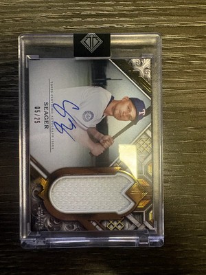 2025 Topps Transcendent  Corey Seager /25 Autograph Variation Game-Used