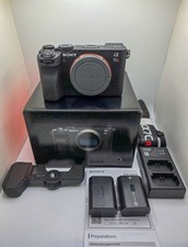 NEAR MINT Sony Alpha A7CR Full-Frame Mirrorle...