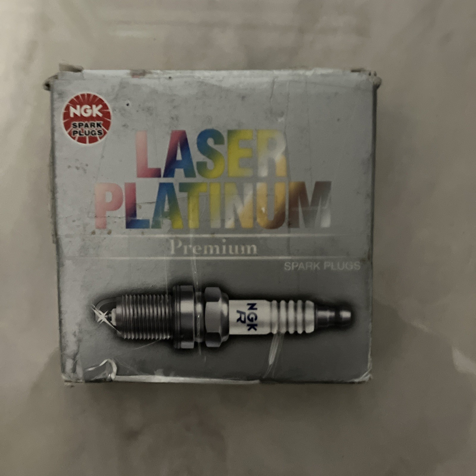 NGK Spark Plug 95712 4-PACK Laser Platinum LZFR6AP11GS 14mm Copper Core, HR 6