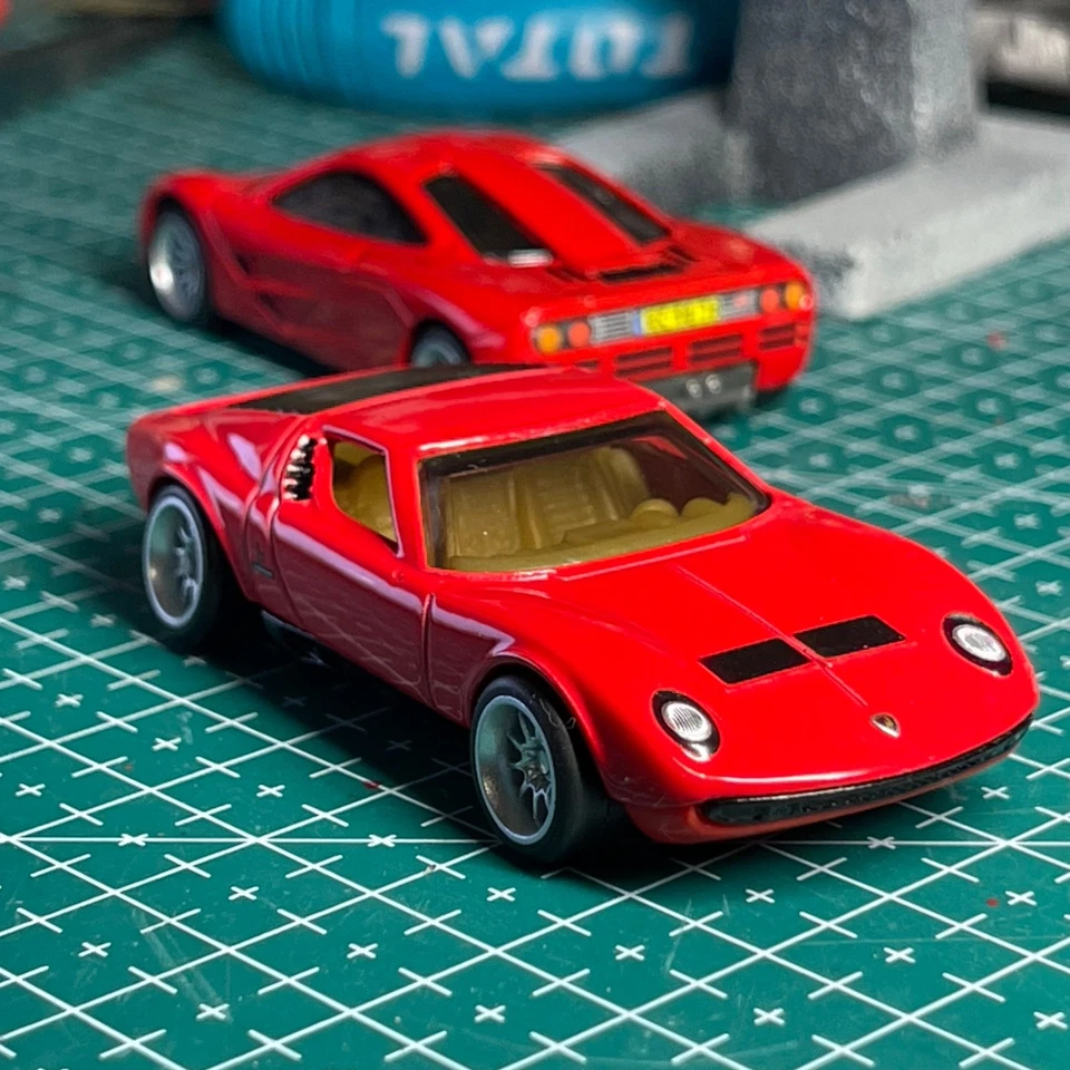 Hot Wheels Lamborghini Miura and McLaren P1 Red Classics Custom Made 1:64 - Image 2 of 4