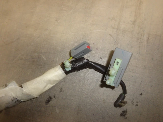 Emergency Brake Wire Harness Lincoln Mark VIII 97 98 - Imagem 2 de 3
