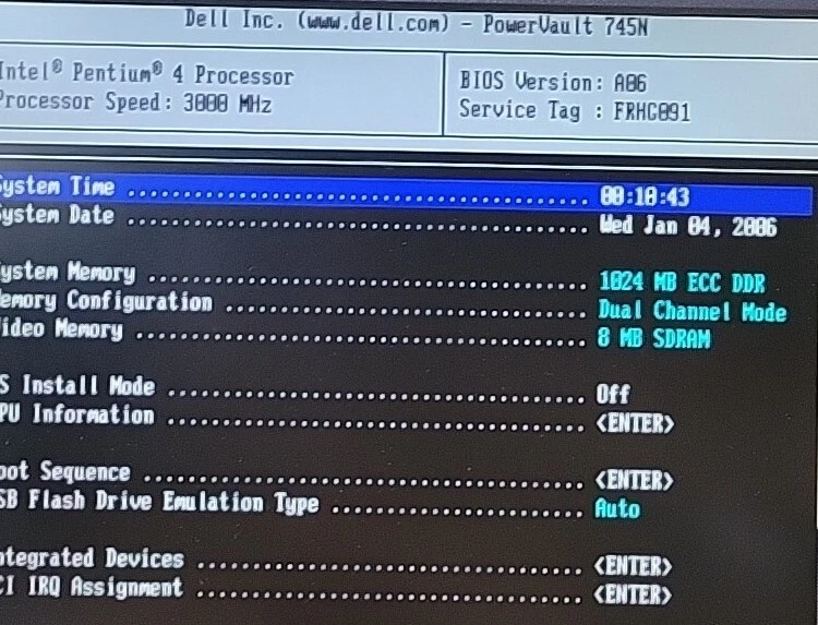 Dell PowerVault 745N Intel Pentium 4 3.00GHz 1GB RAM DDR *No HD No OS - Image 2 of 4