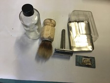 Vintage little shaving kit