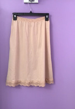 Women  s Small Olga Secret Hug Tan Half Slip Skirt Silky Nylon Lace Trim Elastic
