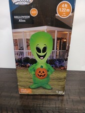 4 FT Halloween Inflatable Alien with Pumpkin Decorations LED Lighted Halloween B