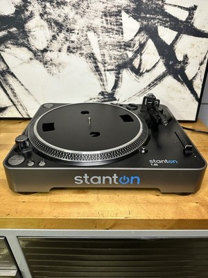 Stanton T.52 Turntable - for Parts. Powers On Turns Missing Belt & Needle As-Is