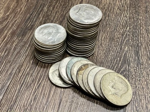 Roll Of 20 Kennedy 1965-1970 40% Silver Half Dollars Condition Varies Mostly AU