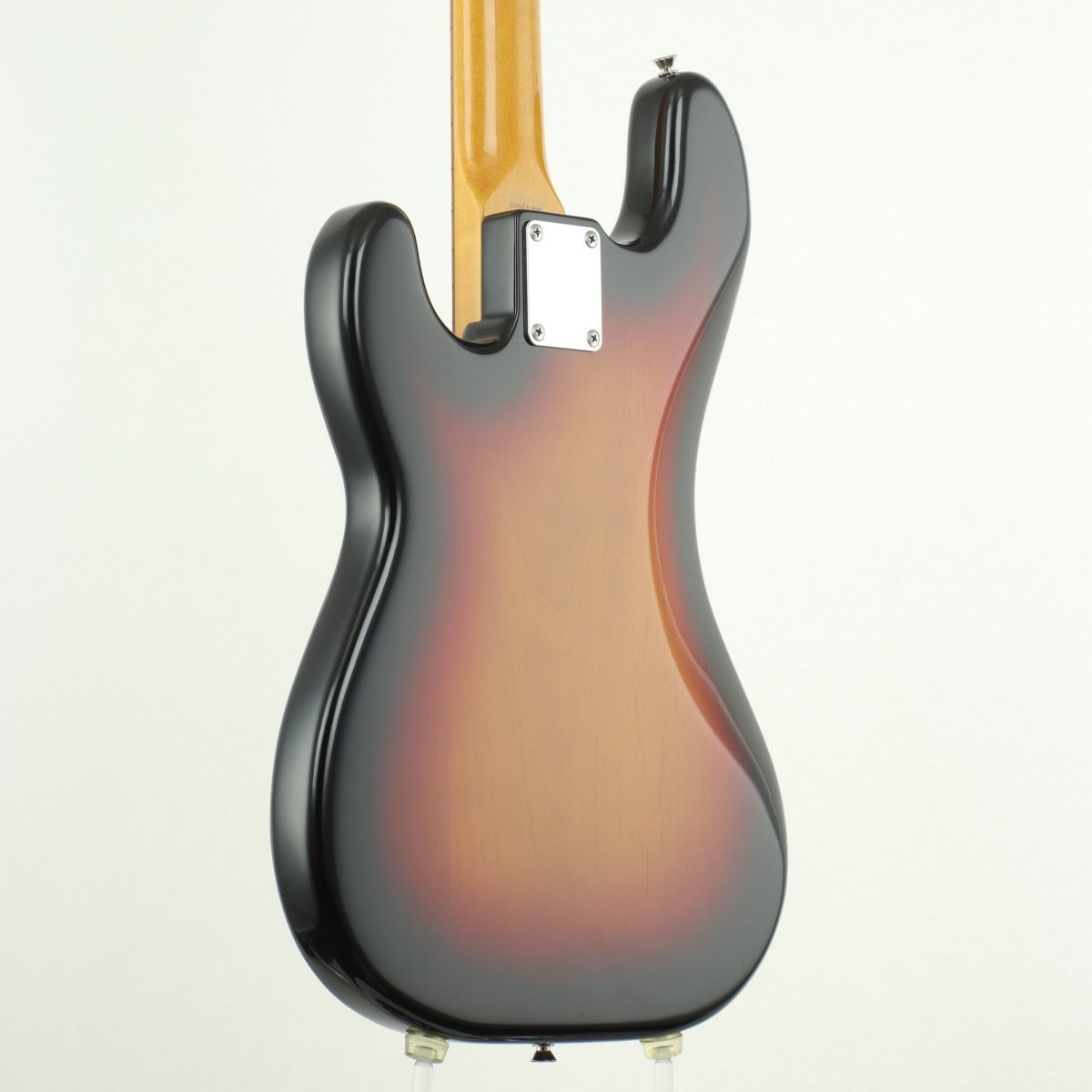 ベース Fender Japan PB62-70US 3 Tone Sunburst Fender Japan PB62-70US 3 Tone Sunburst Electric Bass Guitar