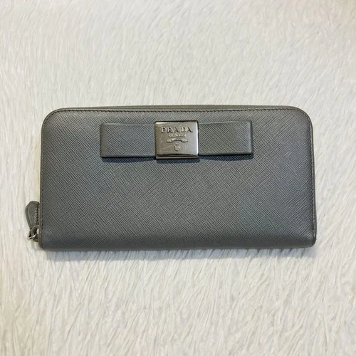 Portefeuille Prada long rond zippé ruban gris authentique