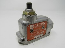 Licon Snap Limit Switch 15A 125 250 or 480 VAC Issue No F-84 30-2000 Metal