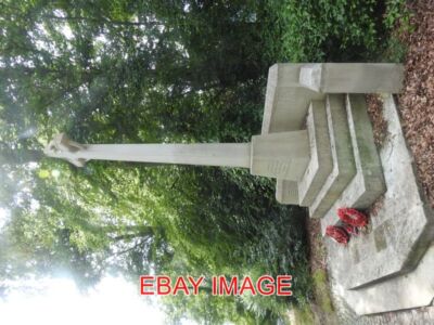 FOTO LESUNG WHITCHURCH KRIEGERDENKMAL