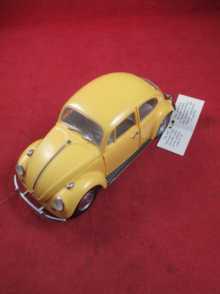 Franklin Mint Volkswagon 1967 Beetle 1992 1:24 Scale Yellow