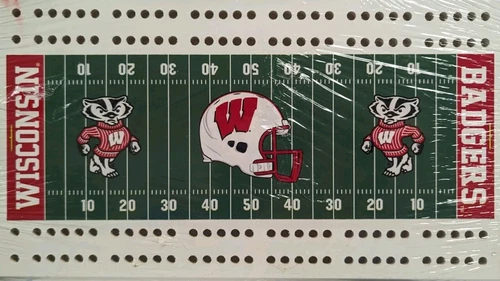 Wisconsin Badgers Vintage Custom Cribbage Board Football Field NEW Still Sealed