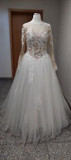 Wedding dress brand White One Barcelona, size 38, color ivory, with lace, NEW