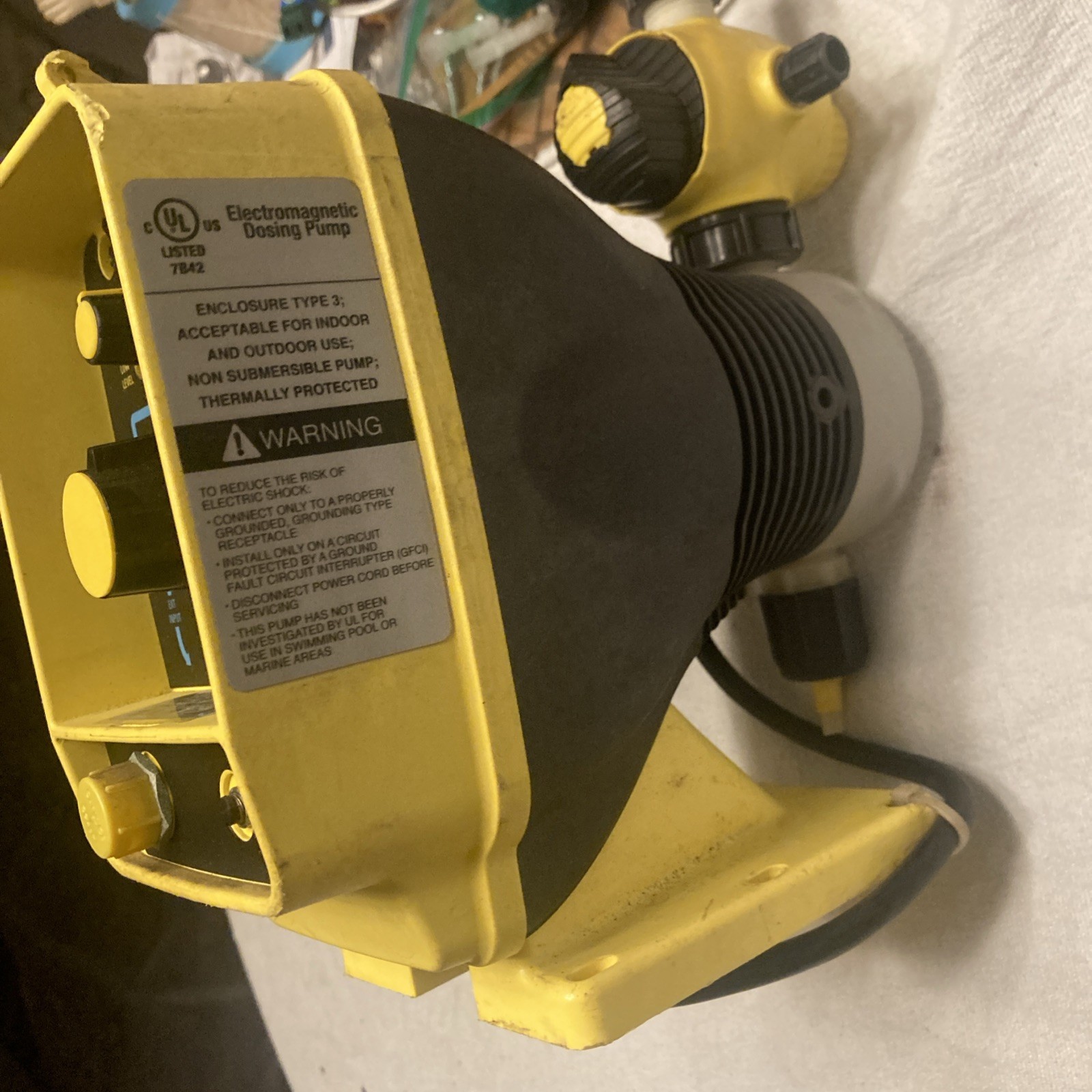 LMI Milton Roy Electromagnetic Dosing Pump Model AA741-358SI 250PSI