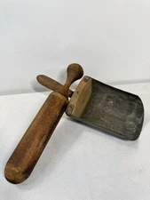 ATQ 2 Rustic Primitive Decor Grain Flour Feed Scoop Metal Wood Pestal Farmhouse