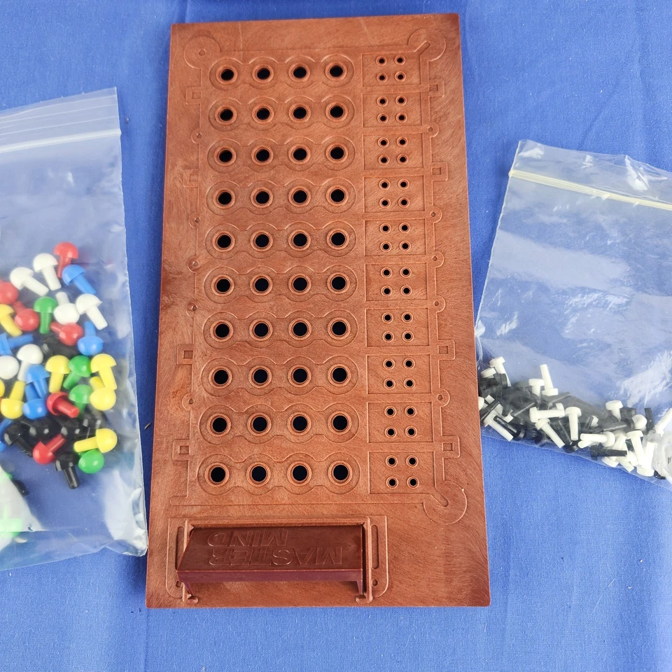 Vintage Master Mind Board Game 1972 Original 100% Complete Box England 1970s - Image 3 of 4