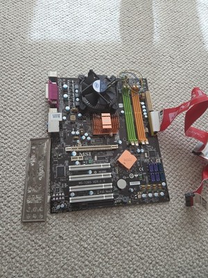 MSI P35 Neo3-F MS-7395 LGA775 Mainboard + Intel Core 2 Quad Q9300 + Kühler + I/O