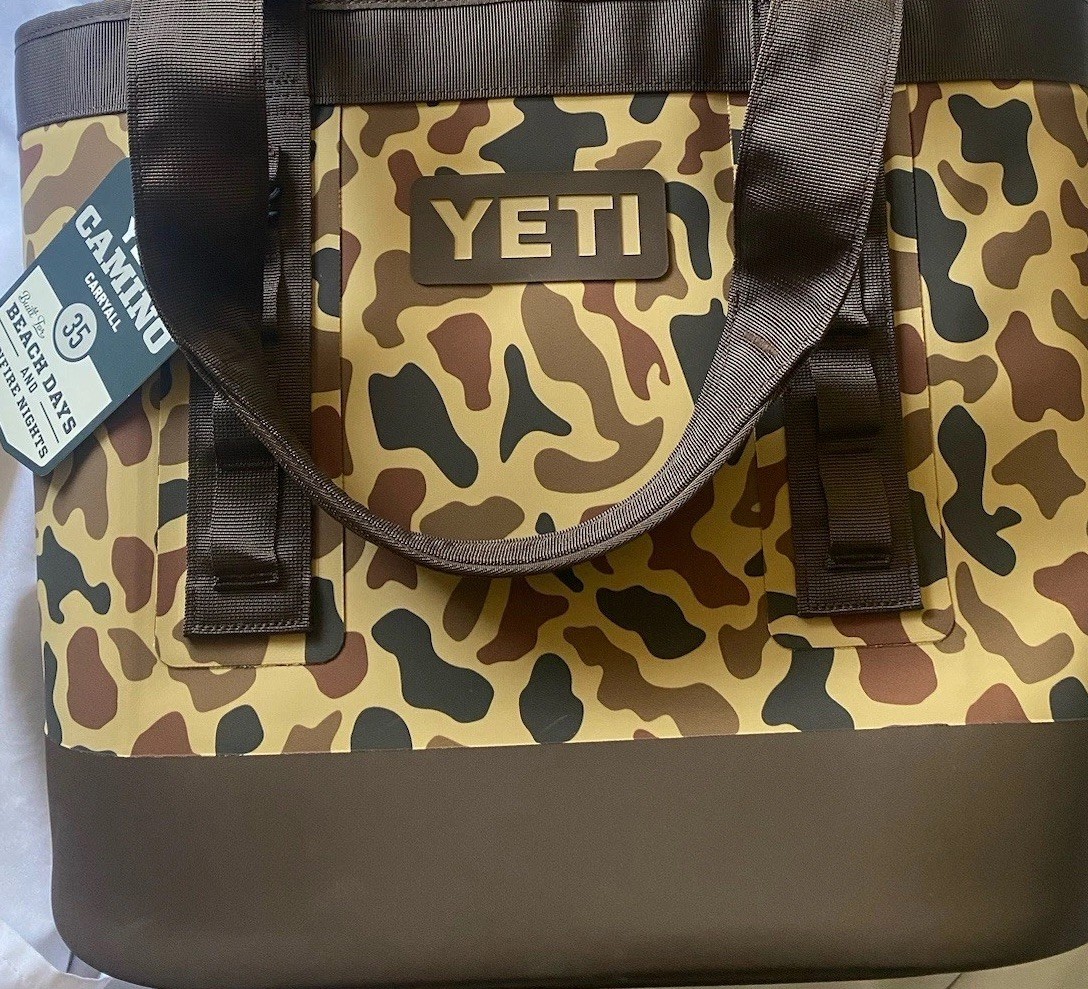 YETI Camino Carryall Tote Bag 35 Wetlands Camo Sold Out Fast Ship NEW NWT
