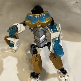LEGO BIONICLE: Kopaka-Master of Ice (70788) Incomplete
