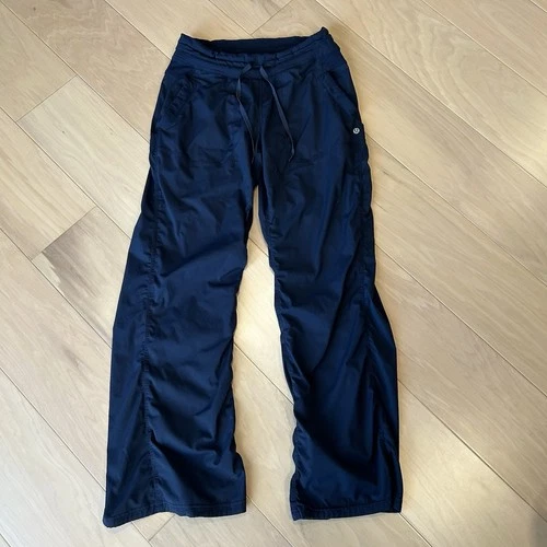 Mirror (Lululemon Studio)