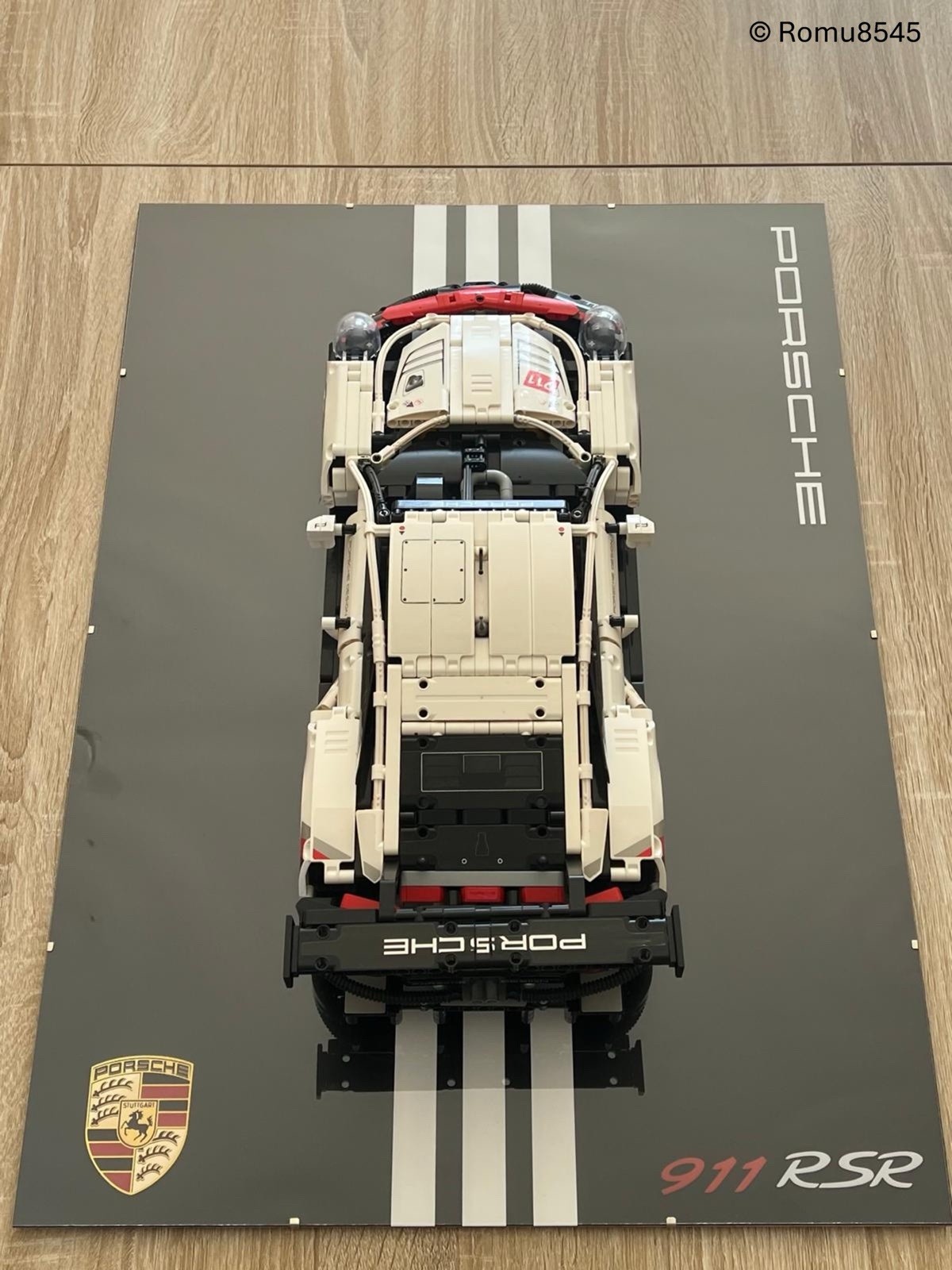 Poster pour LEGO Technic Porsche 911 RSR 42096 pour habiller le mur d un bureau ou d un atelier