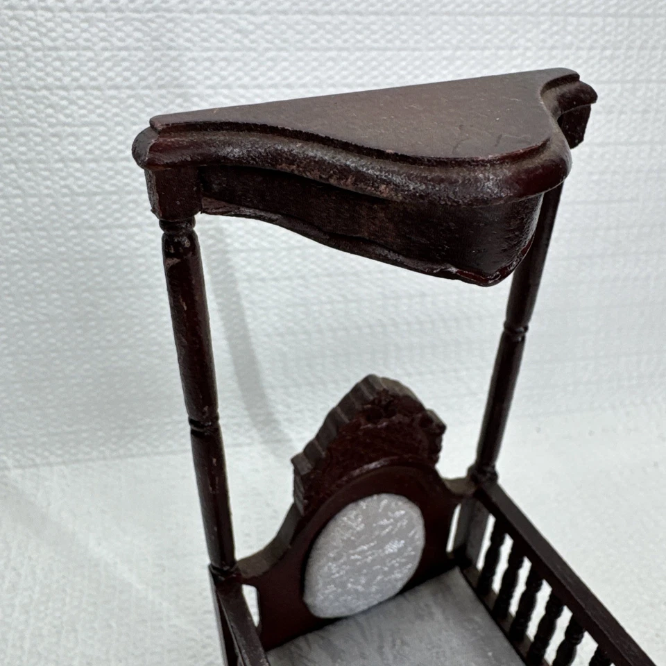 Casa de muñecas escala 1:12 miniatura Bespaq victoriana cuna cama juvenil Foto 3 de 4