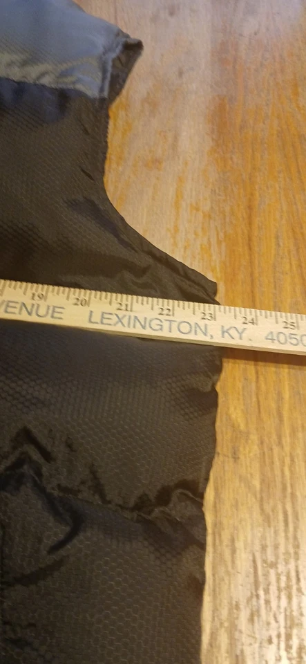 Sleeveless Athletech Black/GrayPuffer Vest Size Full Zip Medium M Polyester Nylo - Image 3 of 4