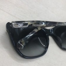 Diane von Furstenberg Black Designer Sunglasses for Women  display picture 2