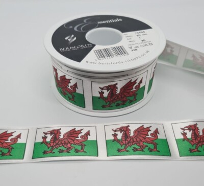 25 mm Satin Berisfords walisischer Drache Flagge Band verschiedene Längen St Davids Day, 