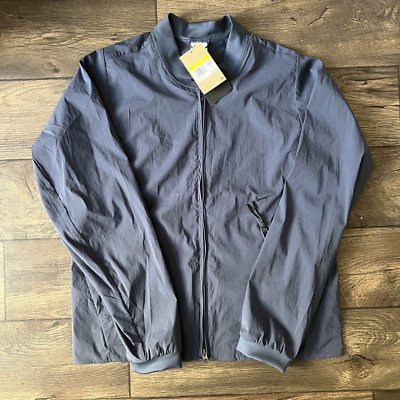 Nike Men's A.P.S Repel Versatile Bomber Jacket Navy Blue Nike Men's A.P.S Repel Versatile Bomber Jacket Navy Blue