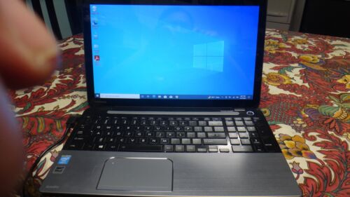 Toshiba satellte S55T-A5233, 15.6" touch screen, backlit k 16GB, 1TB, windows 10 - Picture 1 of 9