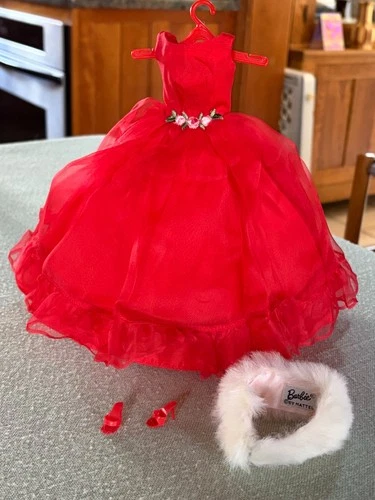 Vintage 1960s Barbie "Junior Prom" dress
