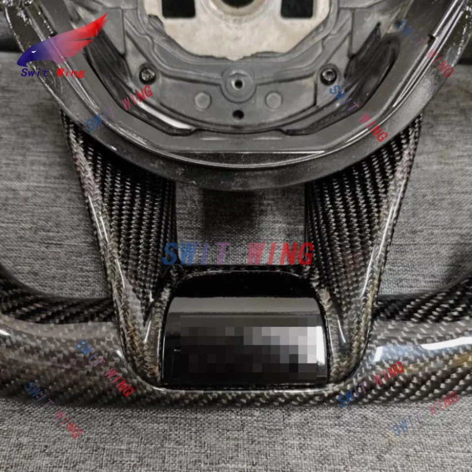 Volante de fibra de carbono para Mercedes-Benz C43 C63/E43 S G GLE GLC GLS AMG GT Foto 3 de 4